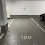 Seenest 'zum Blauen Schild' Mit Parkplatz Констанц