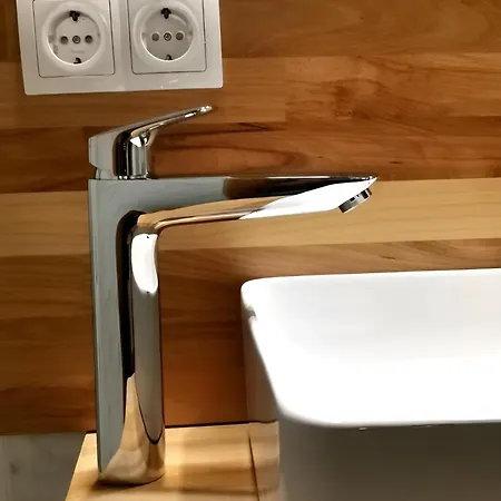 Seenest 'zum Blauen Schild' Mit Parkplatz Konstanz